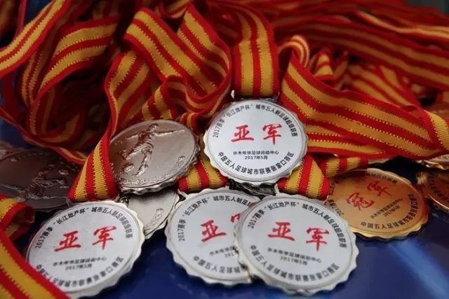 萨福诺夫谈扑点：对我来说是赌博 对手的表情和行为也能帮助判断